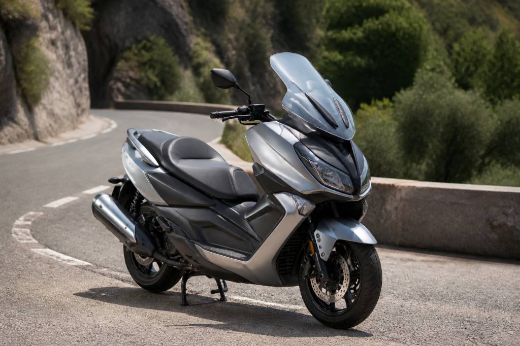 Maxi scooter 202 les modèles incontournables à découvrir cette année
