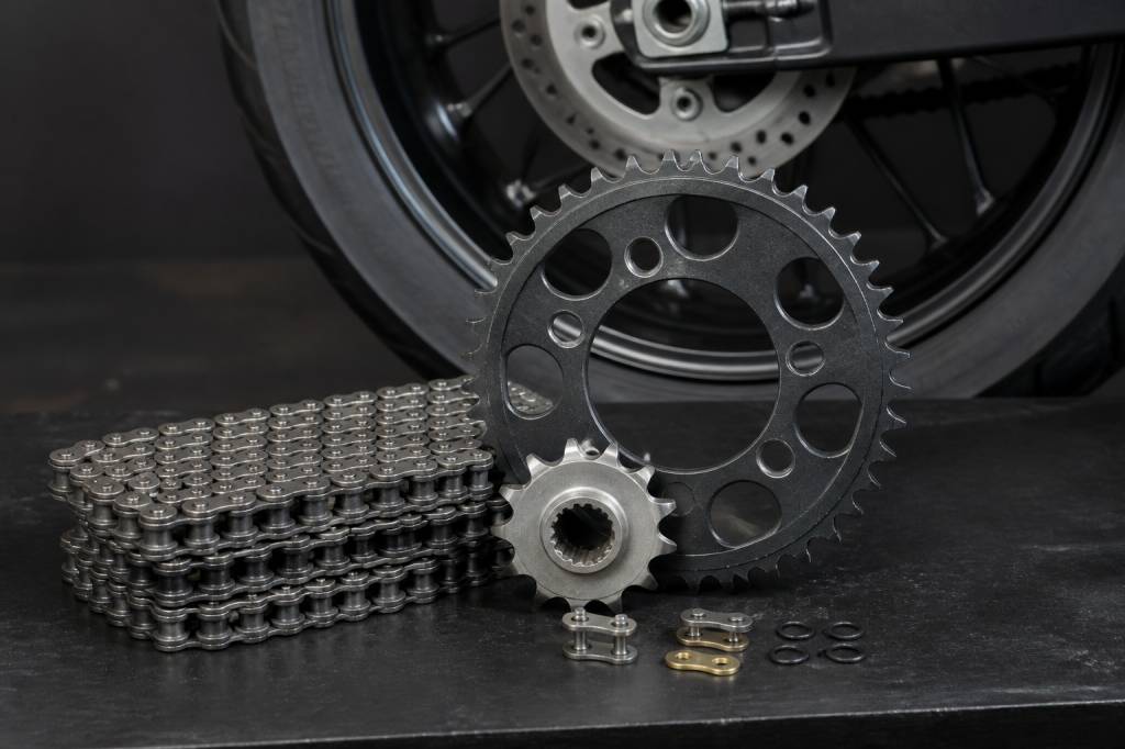 Jt Sprockets : guide pour choisir le bon kit chaîne moto