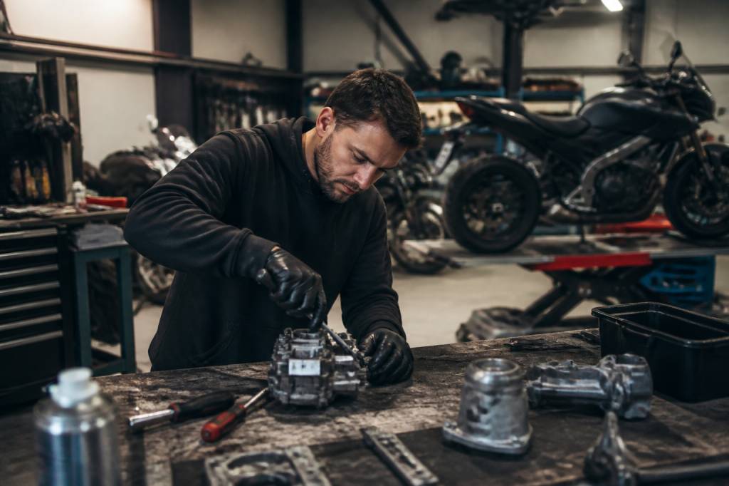 Garage moto Avignon : services, entretien et conseils pour les motards