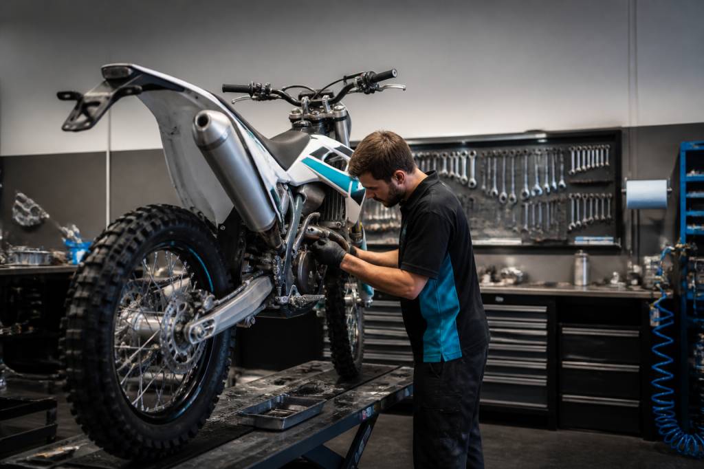 Concessionnaire Kove autour de moi : comment choisir le meilleur professionnel pour entretenir sa moto